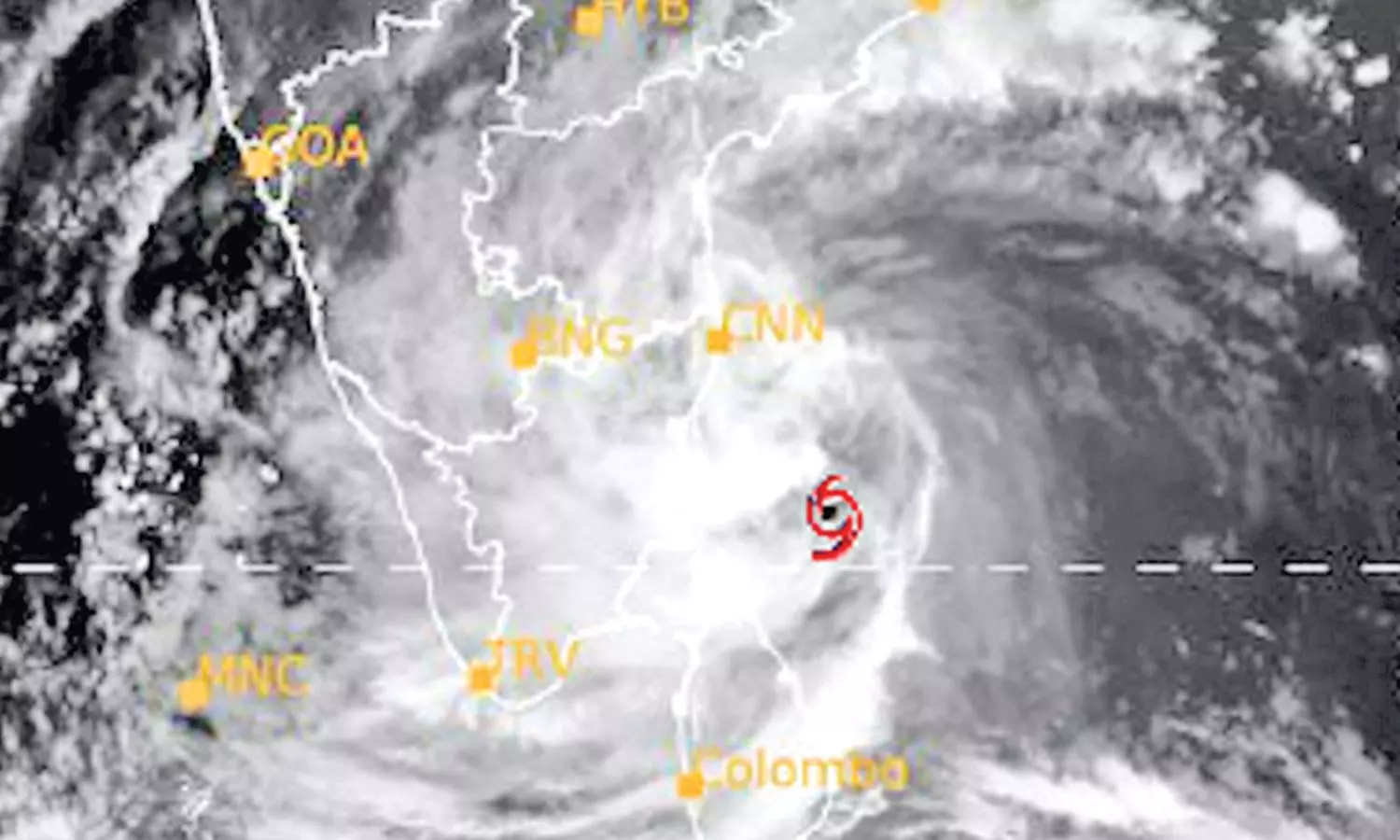 மாண்டஸ் புயல்; வேதாரண்யத்தில், கடல் கடும் சீற்றம்