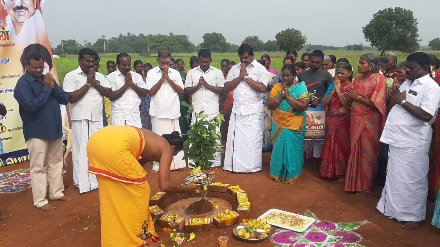 சத்தியமங்கலம் ஊராட்சி மன்ற செயலகம் கட்டிடம் கட்ட பூமி பூஜை சத்தியமங்கலம் ஊராட்சி மன்ற செயலகம் கட்டிடம் கட்ட பூமி பூஜை