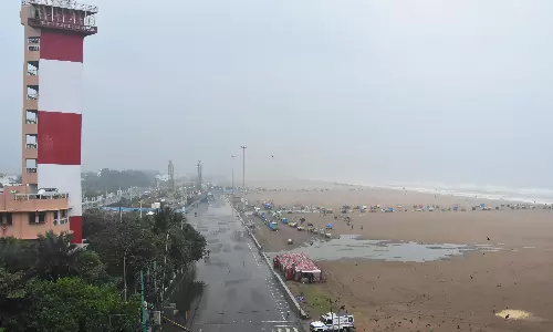 மிக அவசிய பயணம் என்றால் மட்டுமே வெளியில் செல்லுங்கள்- போக்குவரத்து போலீஸ் வேண்டுகோள்