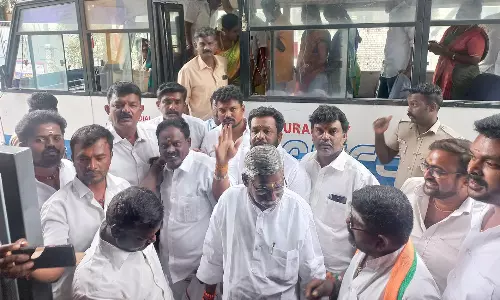 போராட்டத்தில் ஈடுபட்ட பா.ஜ.க.வினர் கைது