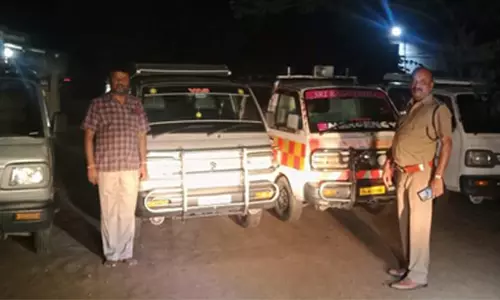 பரமத்திவேலூர் பகுதியில் திடீர் வாகன சோதனை