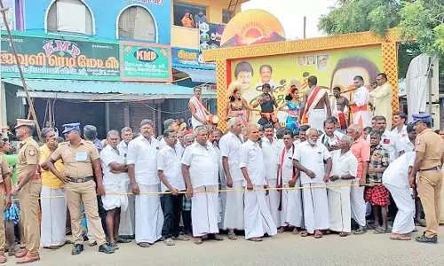 கடையநல்லூரில் முதல்-அமைச்சருக்கு  தி.மு.க. சார்பில் வரவேற்பு