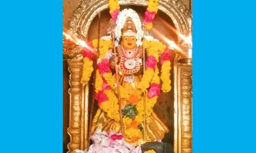 புலவன்குடியிருப்பு வெள்ளிமலை முருகன் கோவிலில் பவுர்ணமி பூஜை