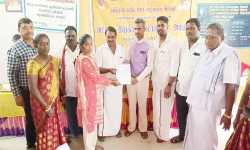 வேலை வாய்ப்பு முகாமில் 102 பேருக்கு பணி நியமன ஆணை