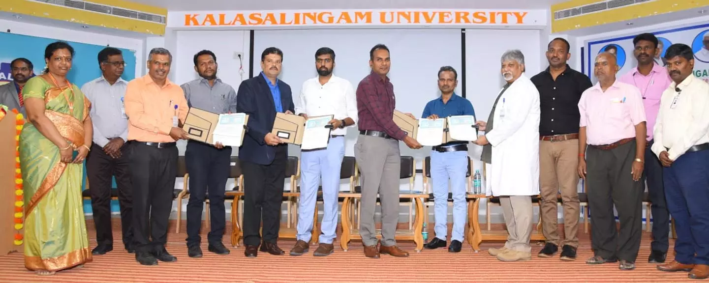 முதலாம் ஆண்டு வகுப்புகள் தொடக்க விழா முதலாம் ஆண்டு வகுப்புகள் தொடக்க விழா