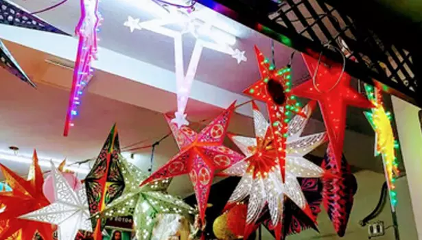 கிறிஸ்துமஸ் பண்டிகையையொட்டி சேலத்தில் ஸ்டார் விற்பனை அமோகம்