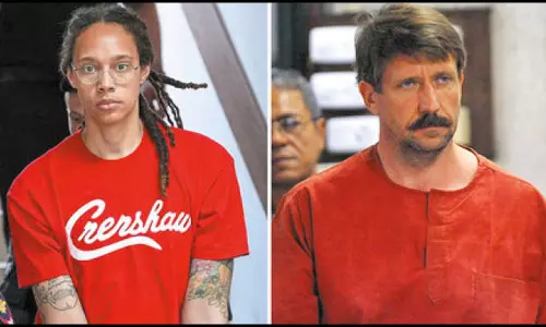 ரஷியா-அமெரிக்கா கைதிகள் பரிமாற்றம்: அமெரிக்க கூடைப்பந்து வீராங்கனை விடுதலை