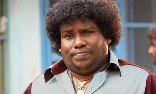 நடிகர் விஜய் கொடுத்த சர்ப்ரைஸ் கிப்ட்.. மகிழ்ச்சியில் யோகிபாபு..