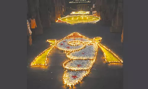 ஸ்ரீரங்கம் ரெங்கநாதர் கோவிலில் சகஸ்ரதீப கூட்டு வழிபாடு தொடங்கியது