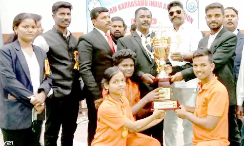 தேசிய அளவிலான சிலம்ப போட்டியில் தஞ்சை மாணவர்கள் சாதனை