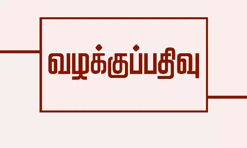 காயல்பட்டினத்தில் குடிசை வீடுகள் இடிக்கப்பட்டதை தடுத்தவர்களுக்கு கொலை மிரட்டல்- வார்டு கவுன்சிலரின் மகன் உள்பட 3 பேர் மீது வழக்கு