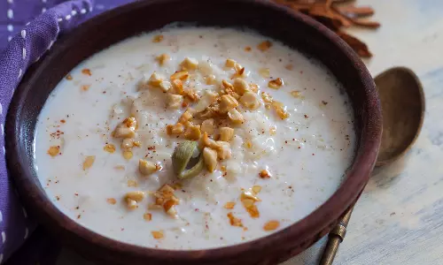 10 நிமிடத்தில் செய்யலாம் தேங்காய்ப்பால் போஹா...