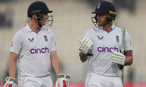 இங்கிலாந்துக்கு எதிரான 2வது டெஸ்ட் - பாகிஸ்தான் 202 ரன்னில் ஆல் அவுட்