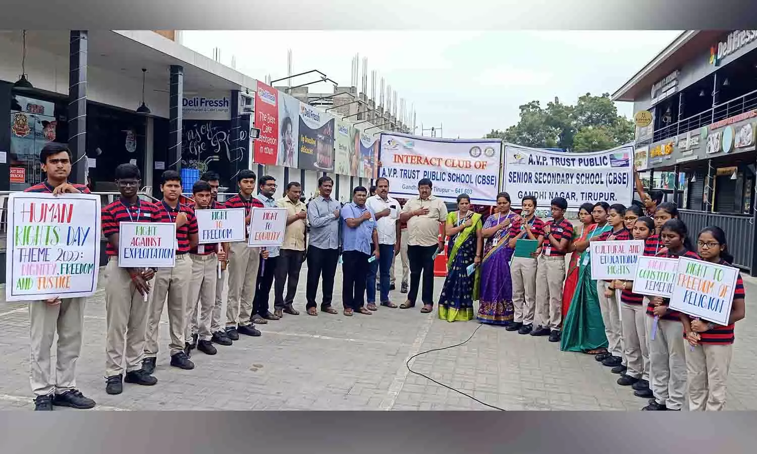 காந்திநகர் ஏ.வி.பி. பள்ளியில் மனித உரிமை தின விழிப்புணர்வு நிகழ்ச்சி காந்திநகர் ஏ.வி.பி. பள்ளியில் மனித உரிமை தின விழிப்புணர்வு நிகழ்ச்சி