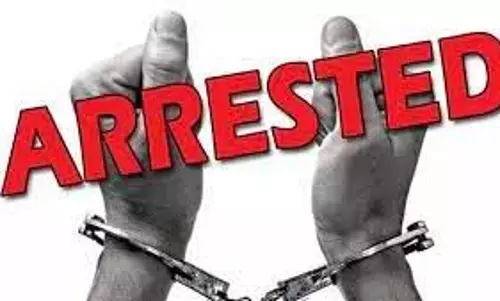 சங்கராபுரம் அருகே   தம்பியை கத்தியால் குத்திய அண்ணன் கைது