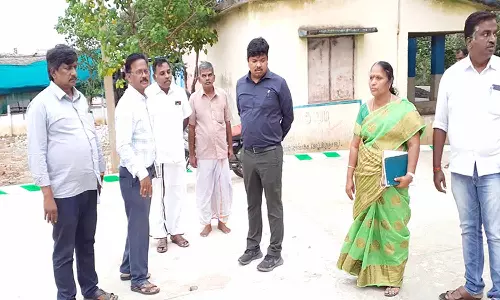 வளர்ச்சி திட்ட பணிகள் குறித்து துணை கலெக்டர் ஆய்வு