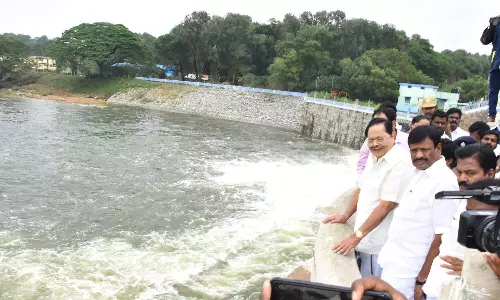 நீர்நிலைகளில் வீடுகள் கட்ட வேண்டாம் - அமைச்சர் துரைமுருகன் வேண்டுகோள்