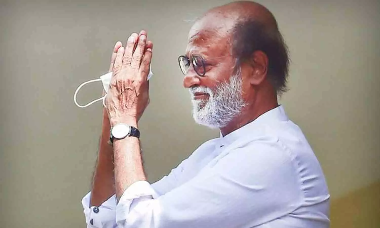 ரஜினி ஊரில் இல்லை.. யாரும் காத்திருக்க வேண்டாம்.. வாழ்த்து தெரிவிக்க வந்த ரசிகர்கள் ஏமாற்றம்