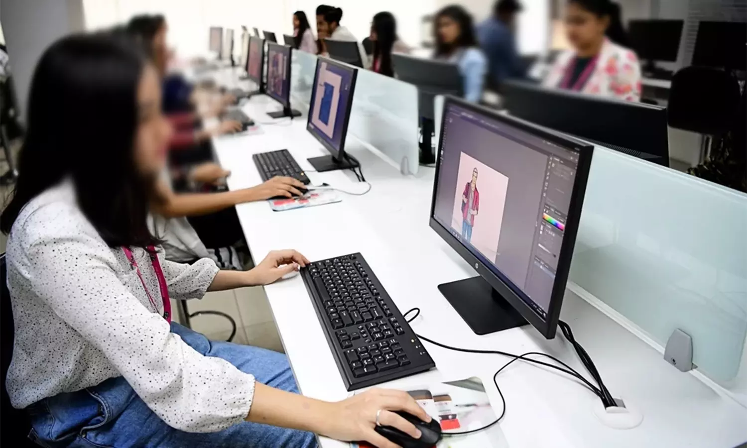 பேஷன் டிசைனிங் படிப்பும்.. வேலைவாய்ப்புகளும்..