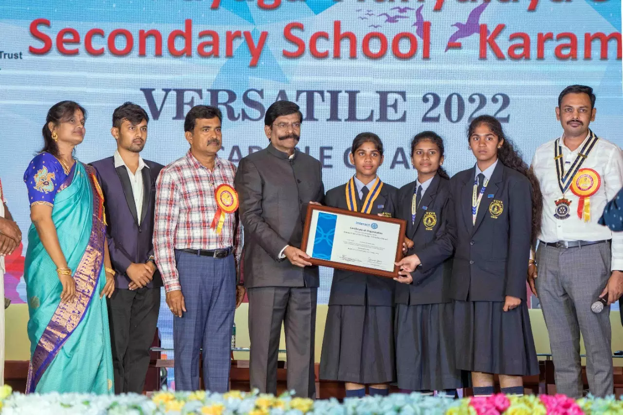 ஸ்ரீ விநாயகா வித்யாலயா பள்ளியில் முப்பெரும் விழா கொண்டாட்டம்