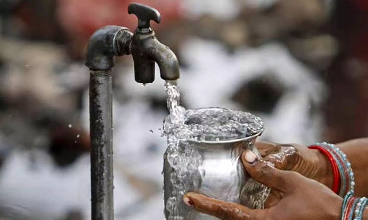தேசிய ஊரக குடிநீர் திட்டம்- தமிழகத்திற்கு ரூ.4,015 கோடி நிதி ஒதுக்கீடு: மத்திய அரசு அறிவிப்பு தேசிய ஊரக குடிநீர் திட்டம்- தமிழகத்திற்கு ரூ.4,015 கோடி நிதி ஒதுக்கீடு: மத்திய அரசு அறிவிப்பு