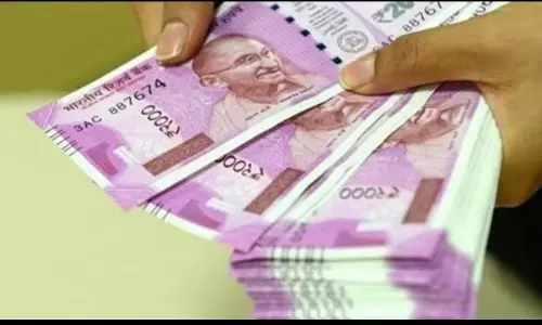 வேலை வாங்கி தருவதாக ரூ.2 லட்சம் மோசடி