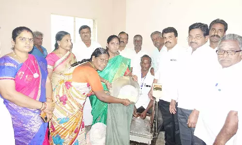 லட்சுமணாபுரம் கிராமத்தில் ரேசன் கடை