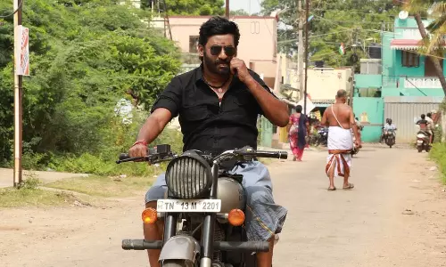 நடிகர் சசிகுமார் வெளியிட்ட கிராமத்து இசை ஆல்பம்.. ட்ரெண்டாகும் வீடியோ..