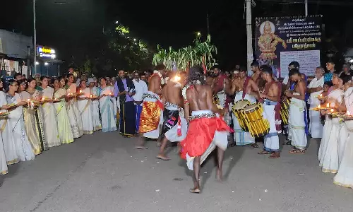 ரத்தினலிங்கேஸ்வரர் கோவிலில் அய்யப்பன் விளக்கு பூஜை வழிபாடு