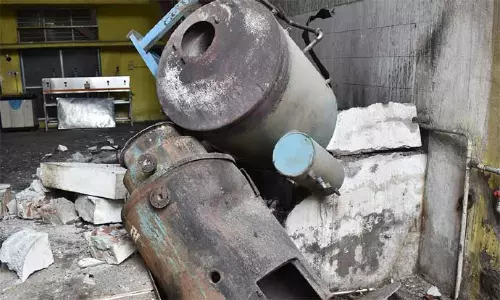 ஈரோடு அருகே தனியார் பால் பொருள் தயாரிக்கும் நிறுவனத்தின் பாய்லர் வெடித்து முதியவர் பலி