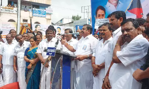 வாரிசு அரசியலுக்கு முடிவு கட்ட வேண்டும்: எடப்பாடி பழனிசாமி