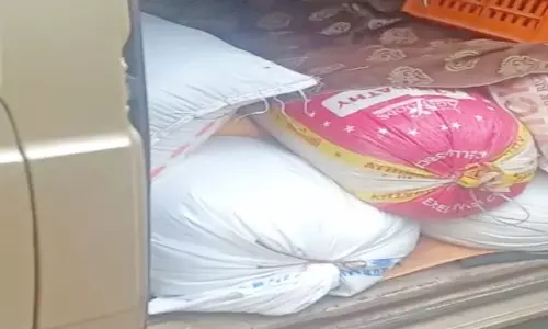 வேர்கிளம்பி அருகே கேரளாவுக்கு கடத்த முயன்ற 800 கிலோ ரேசன் அரிசி பறிமுதல்