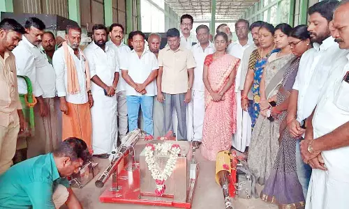 பிளாஸ்டிக் கழிவுகளை பேக்கிங் செய்யும் எந்திரம் பயன்பாட்டுக்கு தொடக்கம்