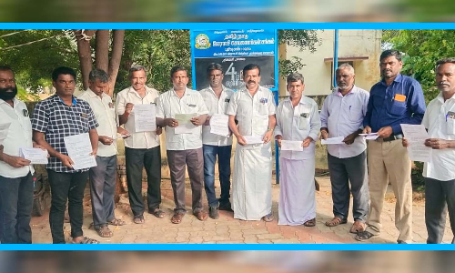 ஓட்டப்பிடாரம் யூனியன் அலுவலகத்தில் ஊராட்சி செயலாளர்கள் ஆலோசனை கூட்டம்