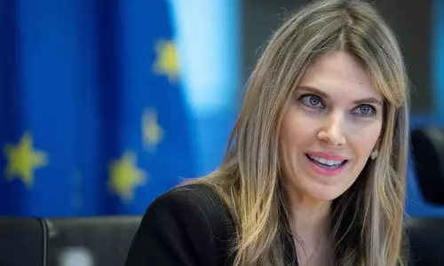 கத்தார் நாட்டிடம் லஞ்சம் பெற்றதாக குற்றச்சாட்டு- ஐரோப்பிய பாராளுமன்ற துணைத்தலைவர் கைது