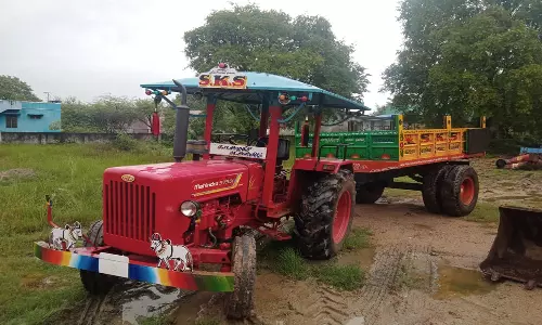 உளுந்தூர்பேட்டை அருகே டிராக்டர் மோதி சிறுவன் பலி