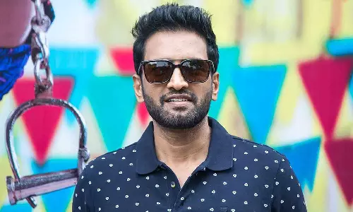 நிறைய கோப்பைகளும், பந்தயங்களும் ஜெயிக்கணும் முதலாளி - சந்தானம் பதிவு