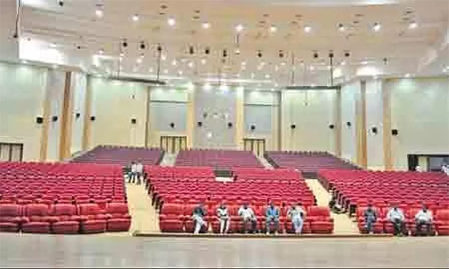 நவீன அண்ணா கலையரங்கம் கட்ட தொரப்பாடியில் இடம் தேர்வு நவீன அண்ணா கலையரங்கம் கட்ட தொரப்பாடியில் இடம் தேர்வு
