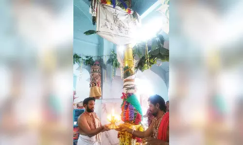 திருவையாறு ஆஞ்சநேயர் கோயிலில் அனுமத் ஜெயந்தி கொடியேற்றம்