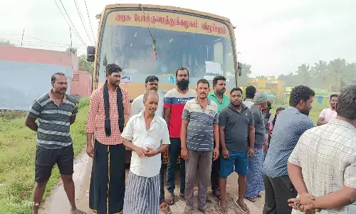 வேலூரில் அரசு பஸ் சிறை பிடிப்பு