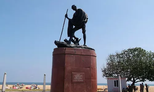 மெட்ரோ பணிகளுக்காக மெரினாவில் உள்ள காந்தி சிலை இடமாற்றம்: தமிழக அரசு அனுமதி