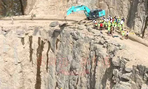 மடத்துக்குளத்தில் கல்குவாரி  அமைக்க கருத்து கேட்பு கூட்டம்   ஜனவரி மாதம்  6-ந்தேதி நடக்கிறது