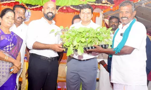 மக்கள் தொடர்பு முகாம்