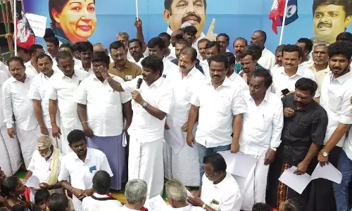 தொகுதி மக்களை என்  உயிரை கொடுத்து காப்பாற்றுவேன்    -முன்னாள் அமைச்சர் பேச்சு
