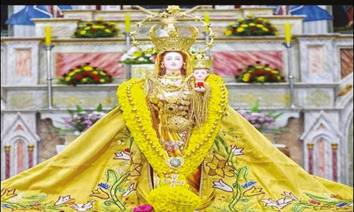 கன்னியாகுமரி அலங்கார உபகார மாதா திருவிழாவில் நாளை தேர் பவனி