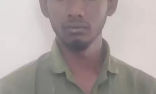 மோட்டார்சைக்கிள் திருடிய வாலிபர் கைது