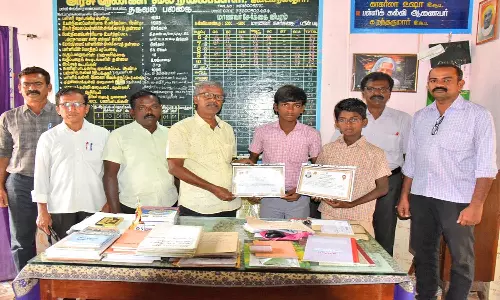 மாவட்ட அளவிலான பேச்சுப்போட்டி- கடையநல்லூர் அரசு பள்ளி மாணவர்கள் சாதனை