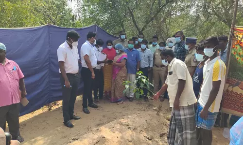 இளம்பெண் மர்மச்சாவு: மகளின் புகரால் உடலை தோண்டியெடுத்து பரிசோதனை-திருவெண்ணைநல்லூரில் பரபரப்பு