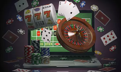 ஆன்லைன் ரம்மியில் ரூ.1 கோடி இழப்பு: வீடியோ வெளியிட்டு தற்கொலைக்கு முயன்ற வாலிபரால் பரபரப்பு