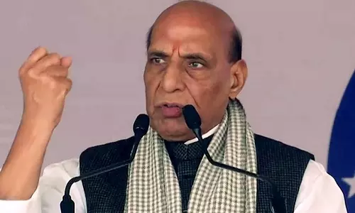 பொய்யின் அடிப்படையில் நீண்ட காலம் அரசியல் செய்ய முடியாது- ராகுல்காந்திக்கு, ராஜ்நாத்சிங் பதில்